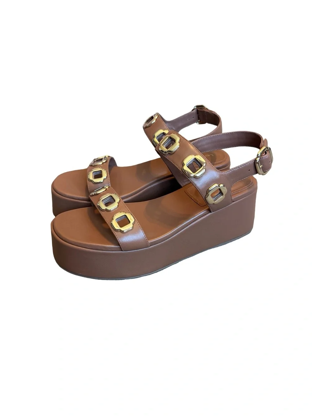 Larroude size 10